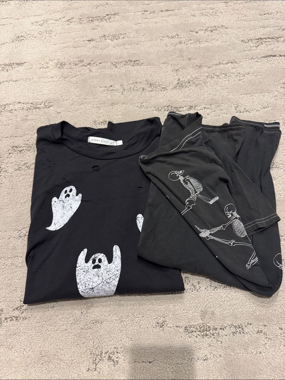 shirts - Picture 3 of 5